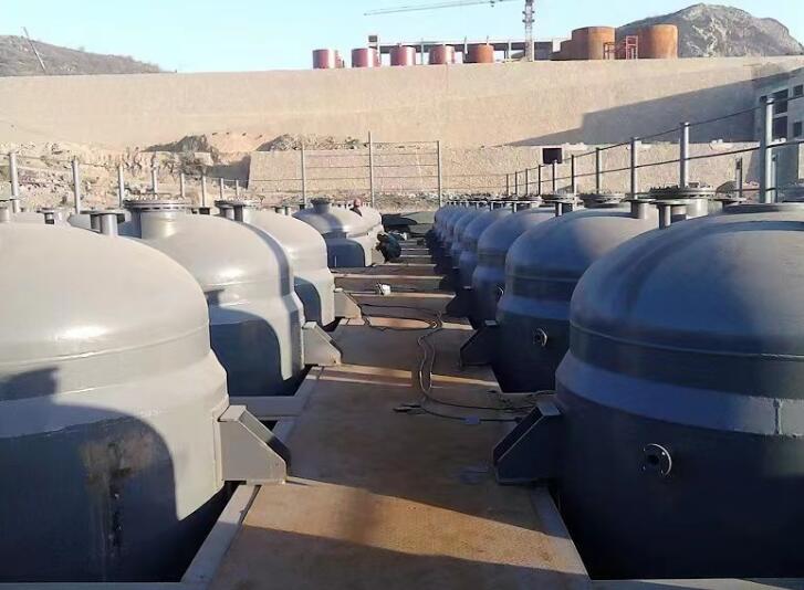 江西某工廠不鏽鋼反應釜現場安裝